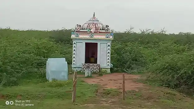 Arulmigu Venkalamudaiya Ayyanar Temple, Mettalankudi - 630557 அருள்மிகு. அய்யனார் திருக்கோயில், Mettalankudi - 630557, Sivagangai - Ancient Temple Architecture and History Image 2