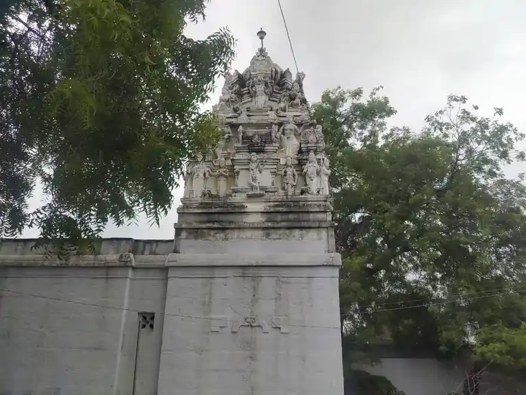 Arulmigu Venkatachalapathy Temple, Akrakaram Street, Ondipulinaickanoor - 626119 அருள்மிகு வெங்கடாசலபதி திருக்கோயில், அக்ரகாரம் தெரு, ஒண்டிப்புலிநாயக்கனுர் - 626119, Virudhunagar - Ancient Temple Architecture and History Image 6