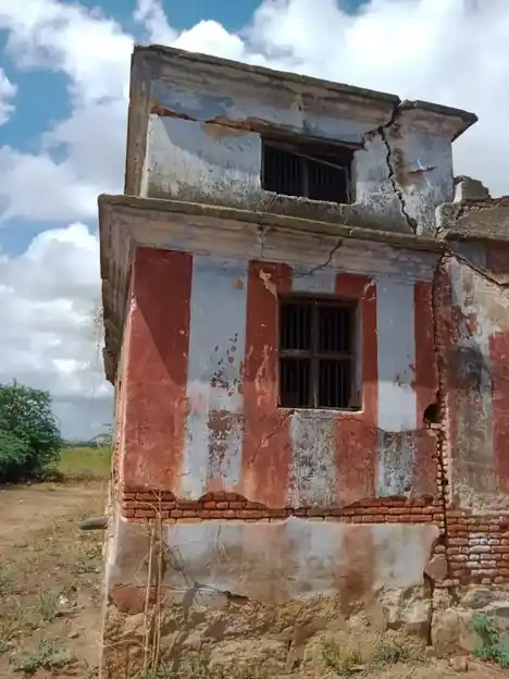 Arulmigu Venkatachalapathy Temple, Alikkudi - 628601 அருள்மிகு வெங்கடாசலபதி திருக்கோயில், Alikkudi - 628601, Thoothukudi - Ancient Temple Architecture and History Image 2