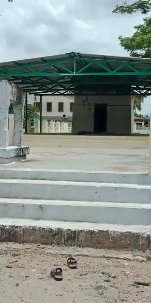 Arulmigu Venkatachalapathy Temple, Azhagampalayampudur, Eranapuram - 637103 அருள்மிகு வெங்கடாஜலபதி திருக்கோயில், Azhagampalayampudur, Eranapuram - 637103, Salem - Ancient Temple Architecture and History Image 3