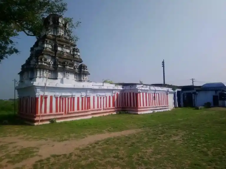 Arulmigu Venkatachalapathy Temple, Ilaiyarasanenthal - 628503 அருள்மிகு வெங்கடாசலபதி திருக்கோயில், Ilaiyarasanenthal - 628503, Thoothukudi - Ancient Temple Architecture and History Image 7