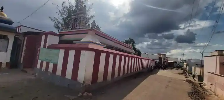Arulmigu Venkatachalapathy Temple, Iluppaiyurani - 628503 அருள்மிகு வெங்கடாசலபதி திருக்கோயில், Iluppaiyurani - 628503, Thoothukudi - Ancient Temple Architecture and History Image 7