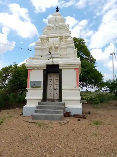 Arulmigu Venkatachalapathy Temple, Sangampatti - 628301 அருள்மிகு வெங்கடாசலபதி திருக்கோயில், Sangampatti - 628301, Thoothukudi - Ancient Temple Architecture and History Image 2