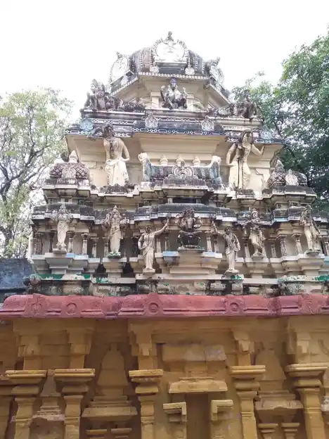 Arulmigu Venkatachalapathy Temple, Sattur, Sattur - 626203 அருள்மிகு வெங்கடாசலபதி திருக்கோயில், சாத்துர், சாத்துர் நகர் - 626203, Virudhunagar - Ancient Temple Architecture and History Image 4