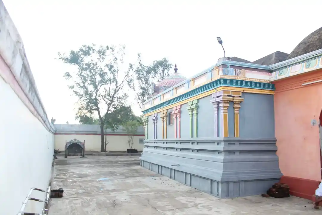 Arulmigu Venkatajalapathi Temple, Aaduthurai - 612101 அருள்மிகு வெங்கடாஜலபதி சுவாமி திருக்கோயில், Aaduthurai - 612101, Thanjavur - Ancient Temple Architecture and History Image 4
