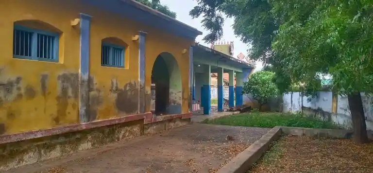 Arulmigu Venkataramana Perumal Temple, Sriramasamuthiram - 621207 Arulmigu Venkataramana Perumal Temple, Sriramasamuthiram - 621207, Thiruchirappalli - Ancient Temple Architecture and History Image 2