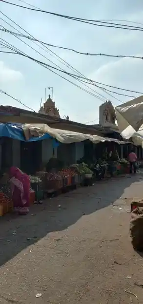 Arulmigu Venkataramana Swamy Temple, Berigai - 635105 அருள்மிகு வெங்கட்ரமண சுவாமி திருக்கோயில், Berigai - 635105, Krishnagiri - Ancient Temple Architecture and History Image 2