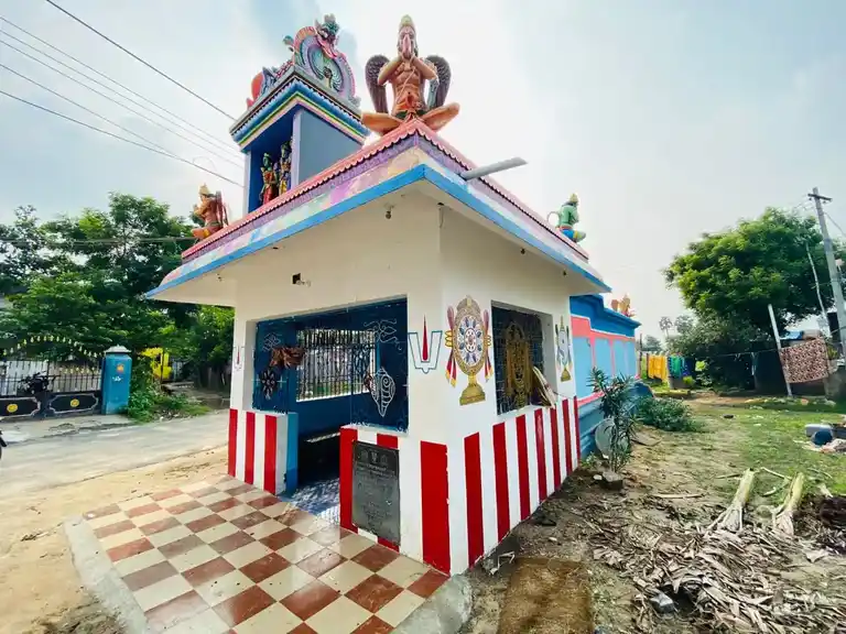 Arulmigu Venkatesa Perumal Temple, Cynavaram - 601204 அருள்மிகு வெங்கடேசப்பெருமர்ள திருக்கோயில், சையனாவரம் - 601204, Tiruvallur - Ancient Temple Architecture and History Image 5