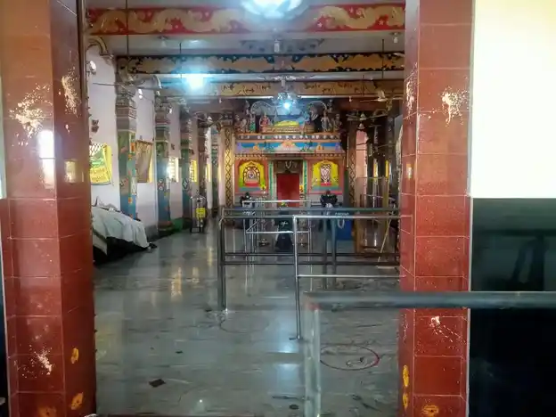 Arulmigu Venkatesa Perumal Temple, Kanguppam, Gudiyatham - 632602 அருள்மிகு வெங்கடேசப்பெருமாள் திருக்கோயில், மீனூர், குடியாத்தம் - 632602, Vellore - Ancient Temple Architecture and History Image 9