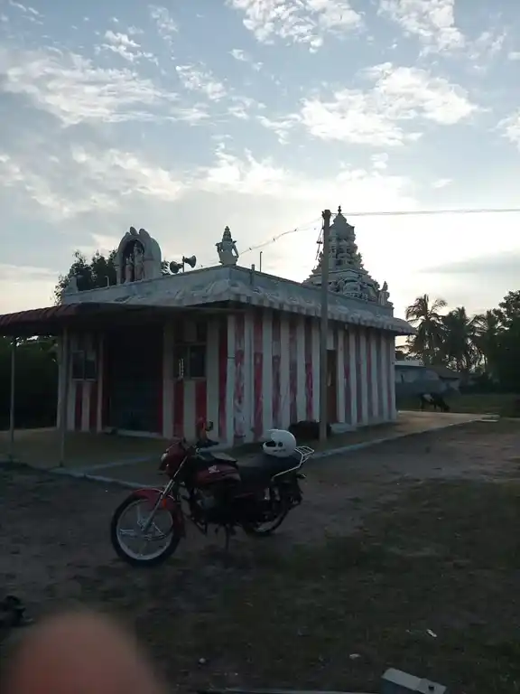 Arulmigu Venkatesa Perumal Temple, Koonavelampatty - 637401 அருள்மிகு வெங்கடேசப் பெருமாள் திருக்கோயில், Koonavelampatty - 637401, Namakkal - Ancient Temple Architecture and History Image 5