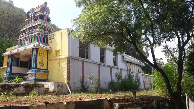 Arulmigu Venkatesaperumal (Or)Kunduperumal Temple, 22, Nanjundapuram - 641107 அருள்மிகு வெங்கடேசபெருமாள் என்கிற குண்டுபெருமாள் திருக்கோயில், 22, Nanjundapuram - 641107, Coimbatore - Ancient Temple Architecture and History Image 3