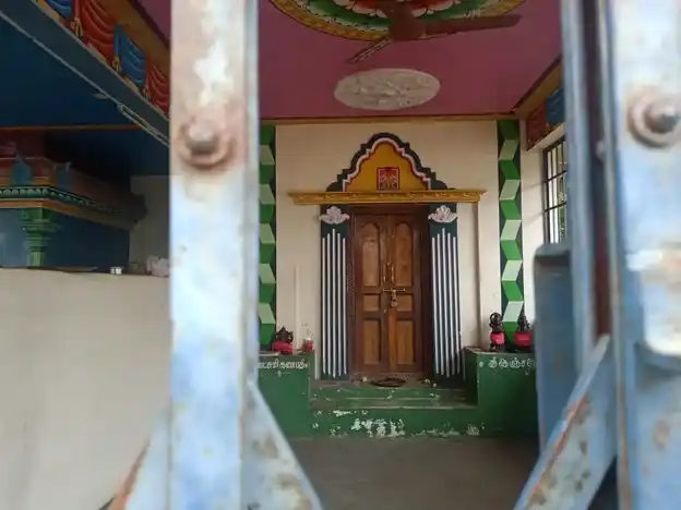 Arulmigu Venkatesaperumal Temple, Arur - 637020 அருள்மிகு வெங்கடேசப்பெருமாள் திருக்கோயில், Arur - 637020, Namakkal - Ancient Temple Architecture and History Image 4