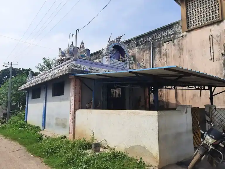 Arulmigu Venkatesaperumal Temple, Centre Of The Village, Chinnambedu - 601206 அருள்மிகு வெங்கடேசப்பெருமாள் திருக்கோயில், Centre Of The Village, Chinnambedu - 601206, Tiruvallur - Ancient Temple Architecture and History Image 4