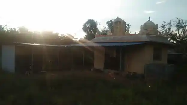 Arulmigu Venkatesaperumal Temple, Medukampalli - 635120 அருள்மிகு வெங்கடேசப் பெருமாள் திருக்கோயில், மேடுகம்பள்ளி - 635120, Krishnagiri - Ancient Temple Architecture and History Image 3