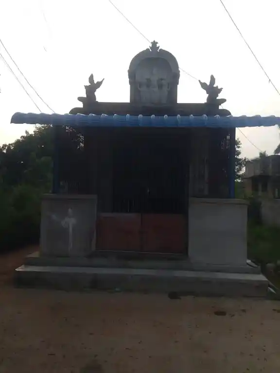 Arulmigu Venkatesaperumal Temple, Perumal Koil Street, Bommatchikulam - 601201 அருள்மிகு வெங்கடோசபெருமாள் திருக்கோயில், Perumal Koil Street, Bommatchikulam - 601201, Tiruvallur - Ancient Temple Architecture and History Image 4