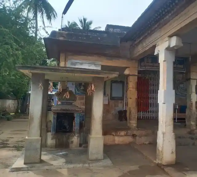 Arulmigu Venkatramana Perumal Temple, Kattuputhur, Kattuputhur - 621207 அருள்மிகு வெங்கட்ரமணபெருமாள் திருக்கோயில், Kattuputhur, காட்டுப்புத்தூர் - 621207, Thiruchirappalli - Ancient Temple Architecture and History Image 7