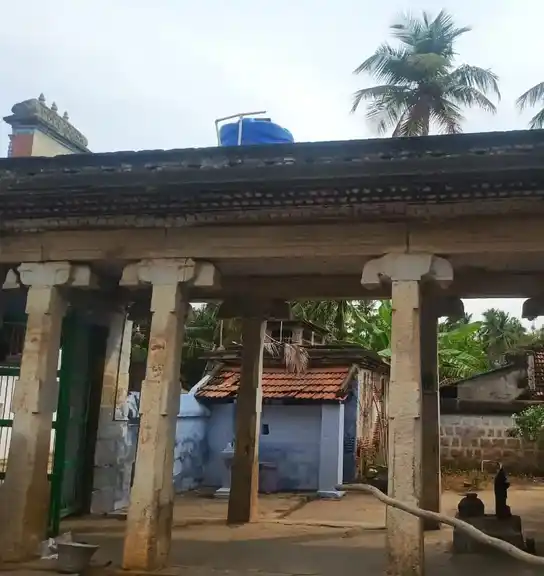 Arulmigu Venkatramana Perumal Temple, Kattuputhur, Kattuputhur - 621207 அருள்மிகு வெங்கட்ரமணபெருமாள் திருக்கோயில், Kattuputhur, காட்டுப்புத்தூர் - 621207, Thiruchirappalli - Ancient Temple Architecture and History Image 9