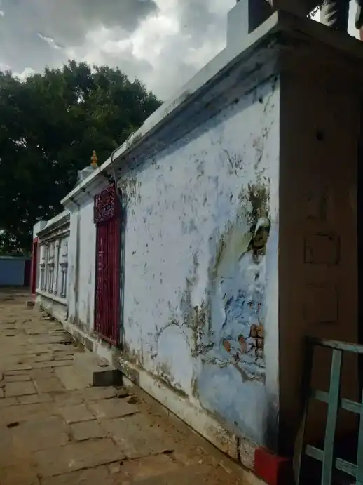 Arulmigu Venkatramana Swamy Temple, Kannampalli, Kanakamutulu - 635002 அருள்மிகு வெங்கட்ரமண சுவாமி திருக்கோயில், கன்னம்பள்ளி, கனகமுட்லு - 635002, Krishnagiri - Ancient Temple Architecture and History Image 3