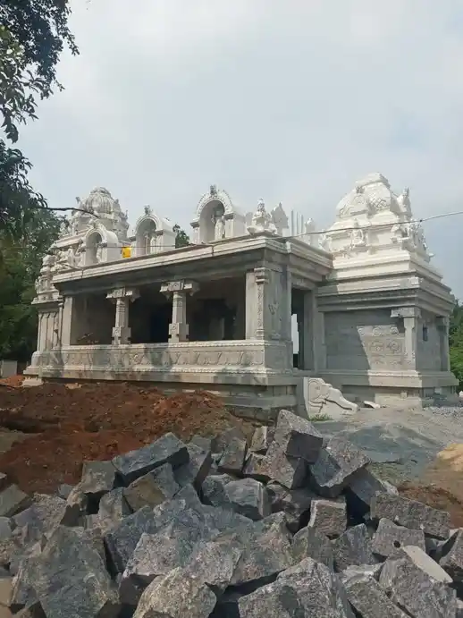 Arulmigu Venkatramanaswamy Temple, Kuchanoor - 635206 அருள்மிகு வெங்கட்ரமணசுவாமி திருக்கோயில், Kuchanoor - 635206, Krishnagiri - Ancient Temple Architecture and History Image 4