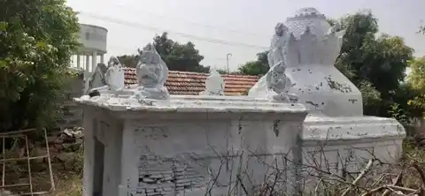 Arulmigu Venkatramanaswamy Temple, Manmangalam - 639006 அருள்மிகு வெங்கட்ரமண சுவாமி திருக்கோயில், Manmangalam - 639006, Karur - Ancient Temple Architecture and History Image 4