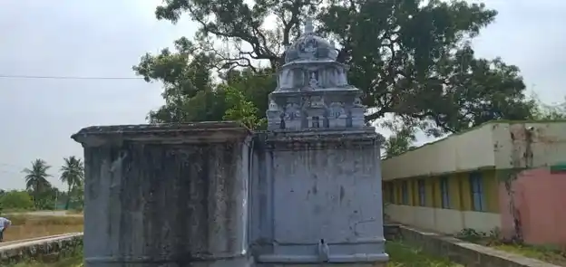 Arulmigu Venkatramanaswamy Temple, Near Railway Road, P Gollahalli - 636808 அருள்மிகு வெங்கட்ரமணசாமி திருக்கோயில், Near Railway Road, P Gollahalli - 636808, Dharmapuri - Ancient Temple Architecture and History Image 3