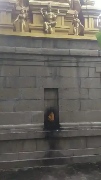 Arulmigu Venkatramaswamy Temple, Kallappalli - 639105 அருள்மிகு வெங்கட்ராமசுவாமி திருக்கோயில்,  - 639105, Karur - Ancient Temple Architecture and History Image 3