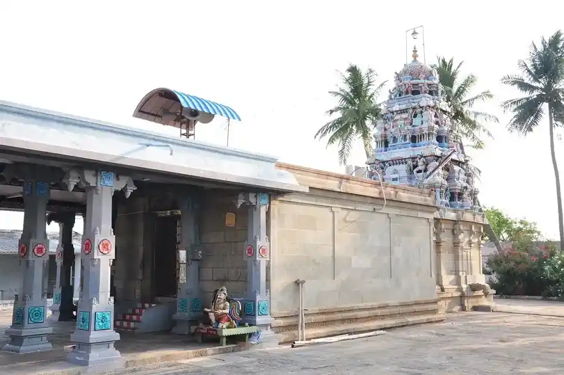 Arulmigu Venketesaperumal Temple, Manjakkampatti, Dharapuram - 638106