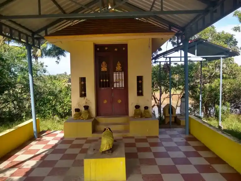 Arulmigu Venkulam Sastha Endra Vennaperumal Temple, Akkarai, Suchindrum - 629704 அருள்மிகு வெங்குளம் சாஸ்தா என்ற வெண்ணபெருமாள் திருக்கோயில், Akkarai, Suchindrum - 629704, Kanyakumari - Ancient Temple Architecture and History Image 4