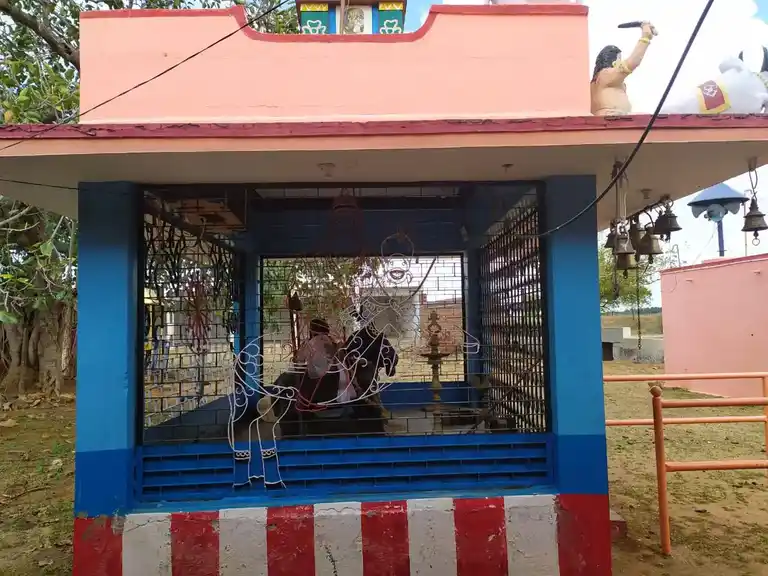 Arulmigu Venniudayar Sastha Temple, Village Outside, Patadaikatti - 627151 அருள்மிகு வெண்ணிஉடையார் திருக்கோயில், Village Outside, Patadaikatti - 627151, Tenkasi - Ancient Temple Architecture and History Image 2