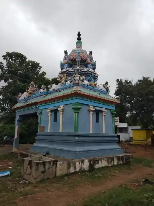 Arulmigu Venugobala Swamy And Kaaruniyaa Vakaiyara Temple, Adavilaagam - 603405 அருள்மிகு வேணுகோபாலசுவாமி மற்றும் காருணியா வகையறா திருக்கோயில், Adavilaagam - 603405, Chengalpattu - Ancient Temple Architecture and History Image 4