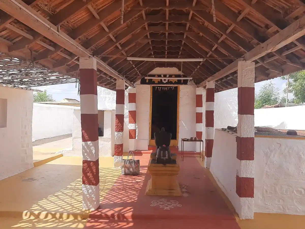 Arulmigu Venugobala Swamy Temple, Karavazhimadhapoor - 641668