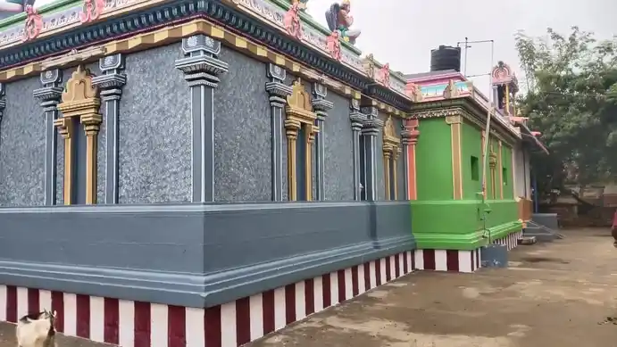 Arulmigu Venugobala Swamy Temple, Melapalliur - 612603 அருள்மிகு வேணுகோபாலசாமி திருக்கோயில், Melapalliur - 612603, Thiruvarur - Ancient Temple Architecture and History Image 4