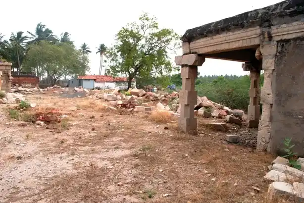 Arulmigu Venugobala Swamy Temple, Ramanathapuram, Avinashi - 641670 Arulmigu Venugobala Swamy Temple, Ramanathapuram, Ramanathapuram - 641670, Tiruppur - Ancient Temple Architecture and History Image 6