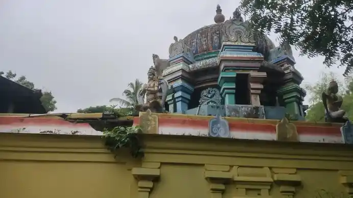 Arulmigu Venugopala Swammy Temple, Oalayamangalam - 612604 அருள்மிகு வேணுகோபாலசாமி திருக்கோயில், Oalayamangalam - 612604, Thiruvarur - Ancient Temple Architecture and History Image 4