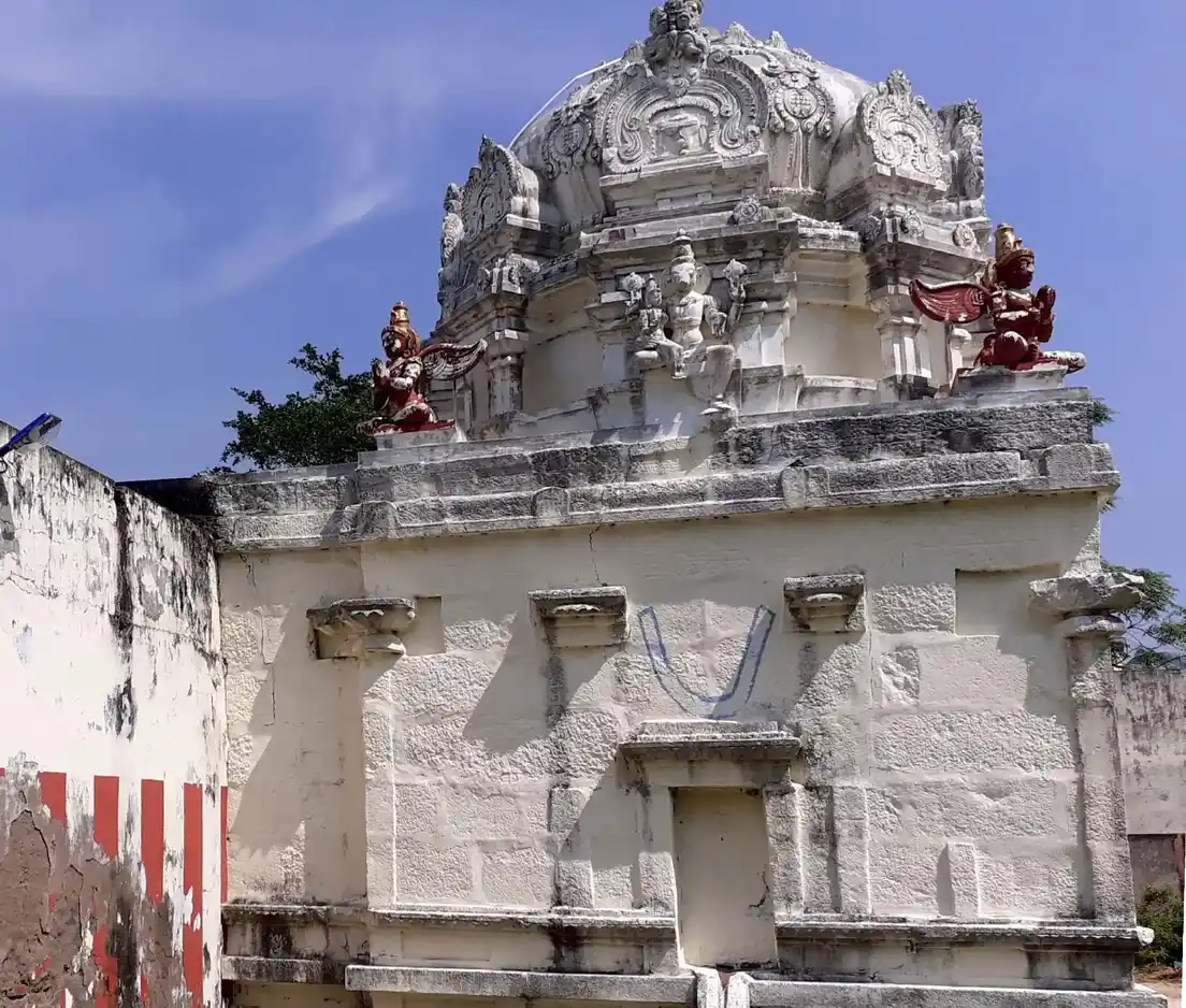 Arulmigu Venugopala Swamy Temple, Kadalmangalam, Kadalmangalam - 603406 அருள்மிகு வேணு கோபால சுவாமி திருக்கோயில், கடல்மங்களம், உத்திரமேரூர் வட்டம். - 603406, Kancheepuram - Ancient Temple Architecture and History Image 2