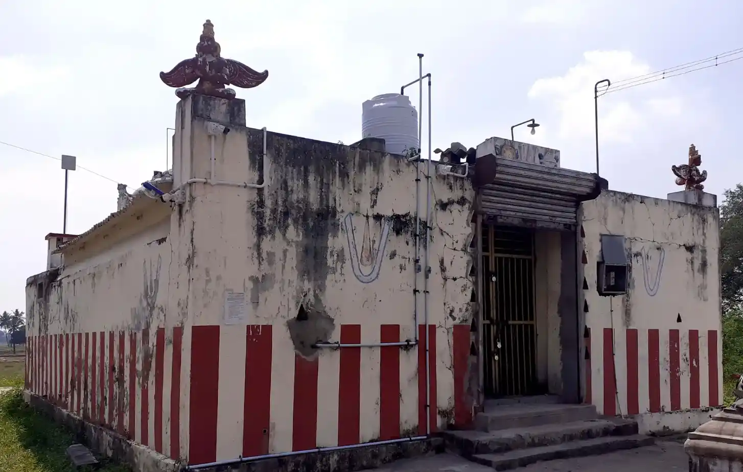 Arulmigu Venugopala Swamy Temple, Kadalmangalam, Kadalmangalam - 603406 அருள்மிகு வேணு கோபால சுவாமி திருக்கோயில், கடல்மங்களம், உத்திரமேரூர் வட்டம். - 603406, Kancheepuram - Ancient Temple Architecture and History Image 4