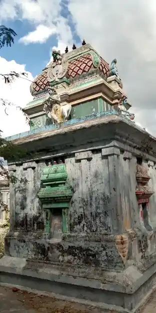 Arulmigu Venugopala Swamy Temple, Kollaar - 604206 அருள்மிகு வேணுகோபாலசுவாமி திருக்கோயில், Kollaar - 604206, Viluppuram - Ancient Temple Architecture and History Image 2