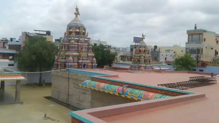 Arulmigu Venugopala Swamy Vakayara Temple, Sathyamangalam, Sathyamangalam - 638401 அருள்மிகு வேணுகோபலசுவாமி வகையறா திருக்கோயில், சத்தியமங்கலம், Sathyamangalam - 638401, Erode - Ancient Temple Architecture and History Image 4