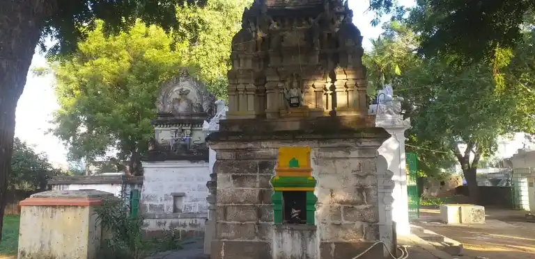 Arulmigu Venugopalasamy And Kozhundeeswarar Temple, Kodanagar - 604407 அருள்மிகு வேணுகோபால சுவாமி மற்றும் கொழுந்தீஸ்வரர் திருக்கோயில், Kodanagar - 604407, Tiruvannamalai - Ancient Temple Architecture and History Image 7