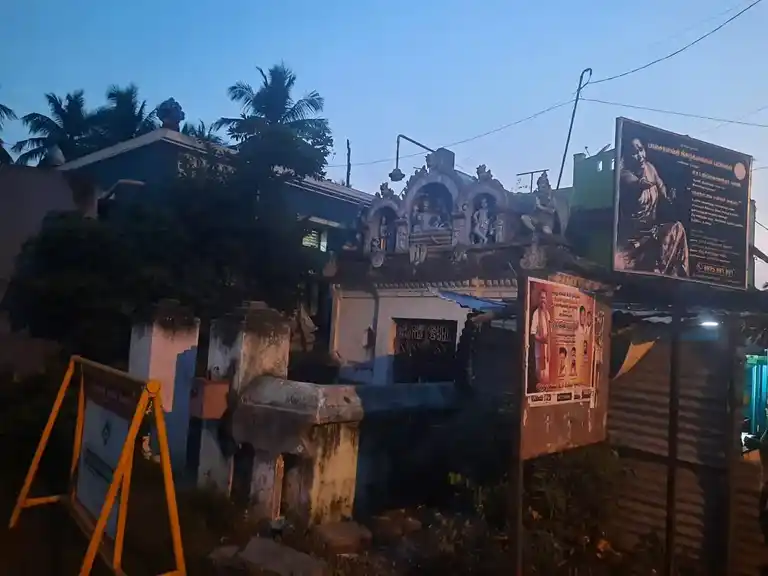 Arulmigu Venugopalasamy Bajanai Temple, Chinnambedu - 631201 அருள்மிகு வேணுகோபல்சுவாமி பஜனைக்கோயில், சின்னம்பேடு கோயில், சின்னம்பேடு - 631201, Tiruvallur - Ancient Temple Architecture and History Image 3