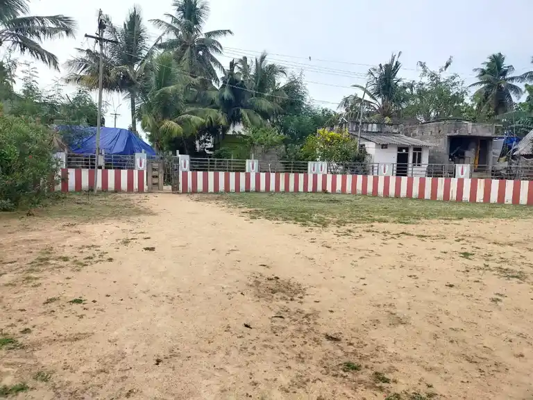 Arulmigu Venugopalasamy Temple, Adinarayananpuram - 608801 அருள்மிகு வேணுகோபாலசாதி திருக்கோயில், Adinarayananpuram - 608801, Cuddalore - Ancient Temple Architecture and History Image 2