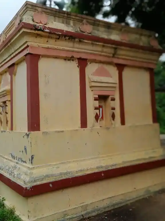 Arulmigu Venugopalasamy Temple, Centre Of The Town, Nandiambakkam - 600120 Arulmigu Venugopalasamy Temple, Centre Of The Town, Nandiambakkam - 600120, Tiruvallur - Ancient Temple Architecture and History Image 3