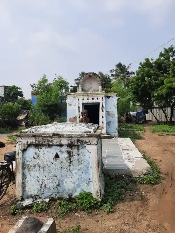 Arulmigu Venugopalasamy Temple, Centre Of The Village, Peungavoor - 601204 அருள்மிகு வேணுகோபாலசுவாமி திருக்கோயில், Centre Of The Village,, Peungavoor - 601204, Tiruvallur - Ancient Temple Architecture and History Image 6