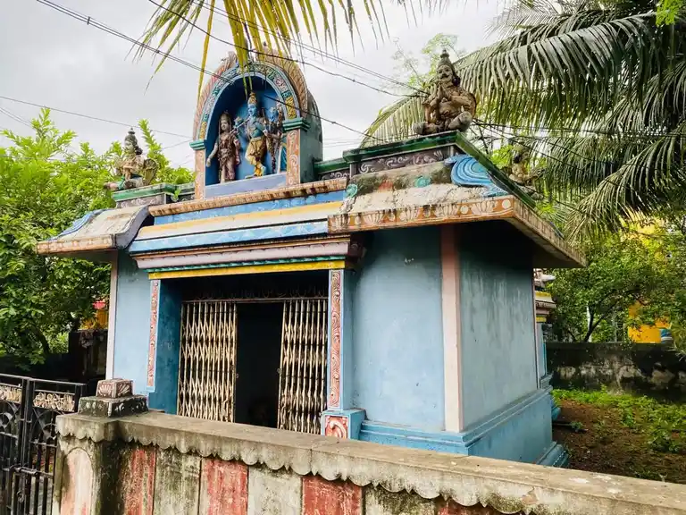 Arulmigu Venugopalasamy Temple, Inside The Village, Kannambakkam - 602025 அருள்மிகு வேணுகோபாலசுவாமி திருக்கோயில், Inside The Village, கண்ணம்பாக்கம் - 602025, Tiruvallur - Ancient Temple Architecture and History Image 5