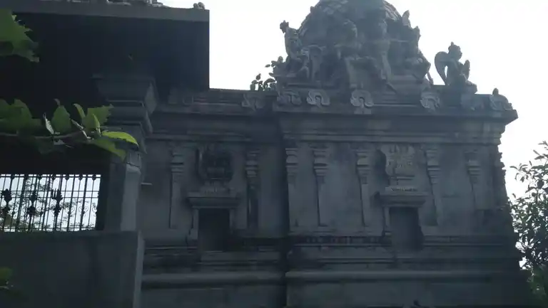 Arulmigu Venugopalasamy Temple, Inside The Village, Tiruvallur - 602001
