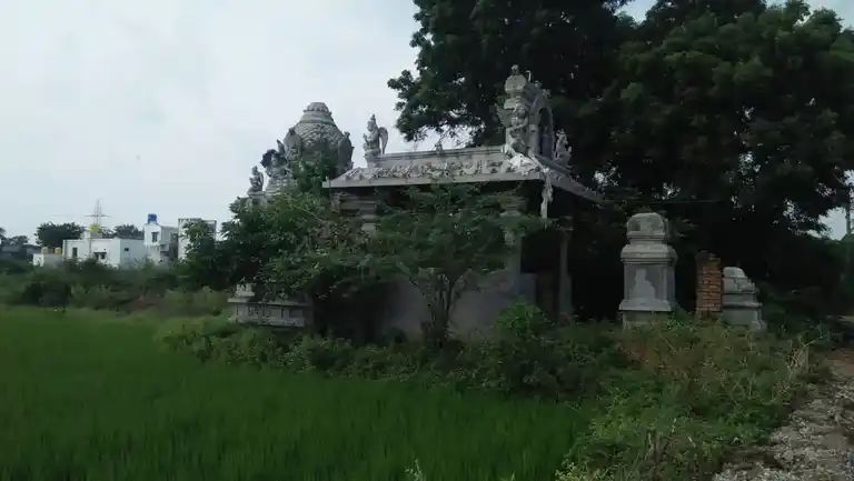 Arulmigu Venugopalasamy Temple, Inside The Village, Tiruvallur - 602001 அருள்மிகு வேணுகோபாலசுவாமி திருக்கோயில், Inside The Village, Tiruvallur - 602001, Tiruvallur - Ancient Temple Architecture and History Image 4