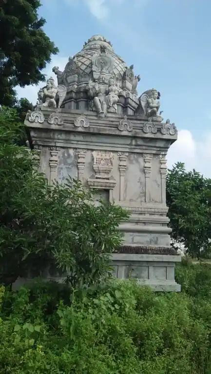 Arulmigu Venugopalasamy Temple, Inside The Village, Tiruvallur - 602001 அருள்மிகு வேணுகோபாலசுவாமி திருக்கோயில், Inside The Village, Tiruvallur - 602001, Tiruvallur - Ancient Temple Architecture and History Image 6