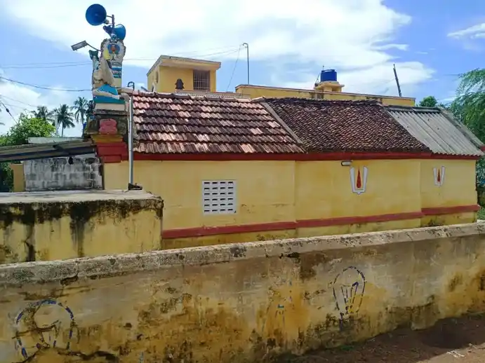 Arulmigu Venugopalasamy Temple, Near Sipcot, Sengarai - 602001 அருள்மிகு வேணுகோபாலசுவாமி திருக்கோயில், சிப்காட் அருகில், செங்கரை - 602001, Tiruvallur - Ancient Temple Architecture and History Image 4