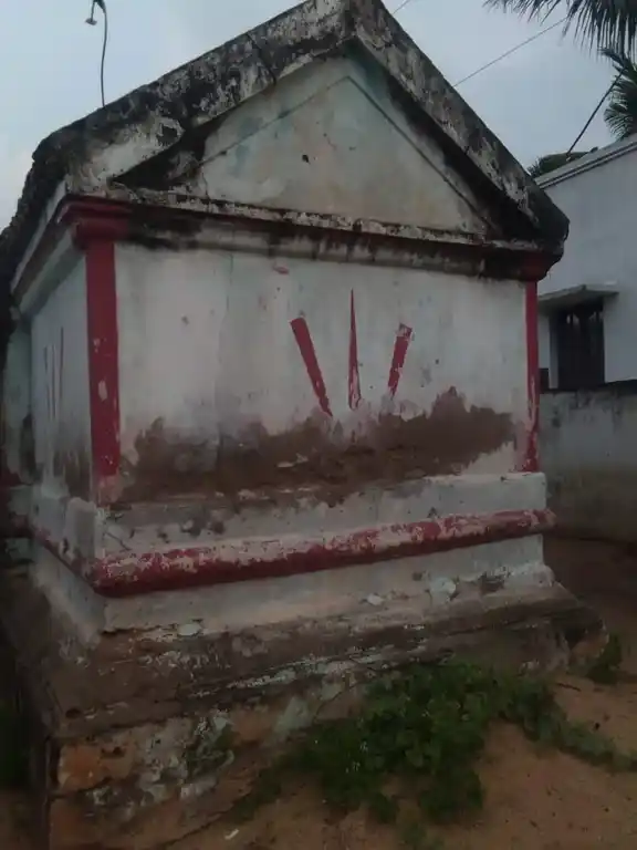 Arulmigu Venugopalasamy Temple, Near Street, Kamatchipuram - 601201 அருள்மிகு வேணுகோபாலசுவாமி திருக்கோயில், Near Street, Kamatchipuram - 601201, Tiruvallur - Ancient Temple Architecture and History Image 2