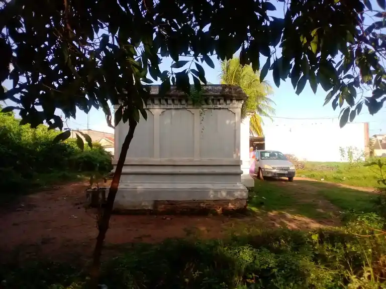 Arulmigu Venugopalasamy Temple, Near Street, Karani - 601201 அருள்மிகு வேணுகோபாலசுவாமி திருக்கோயில், Near Street, Karani - 601201, Tiruvallur - Ancient Temple Architecture and History Image 3